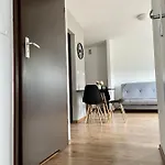 Prywatne Z Widokiem Na Port Lub Zamek Krzyzacki